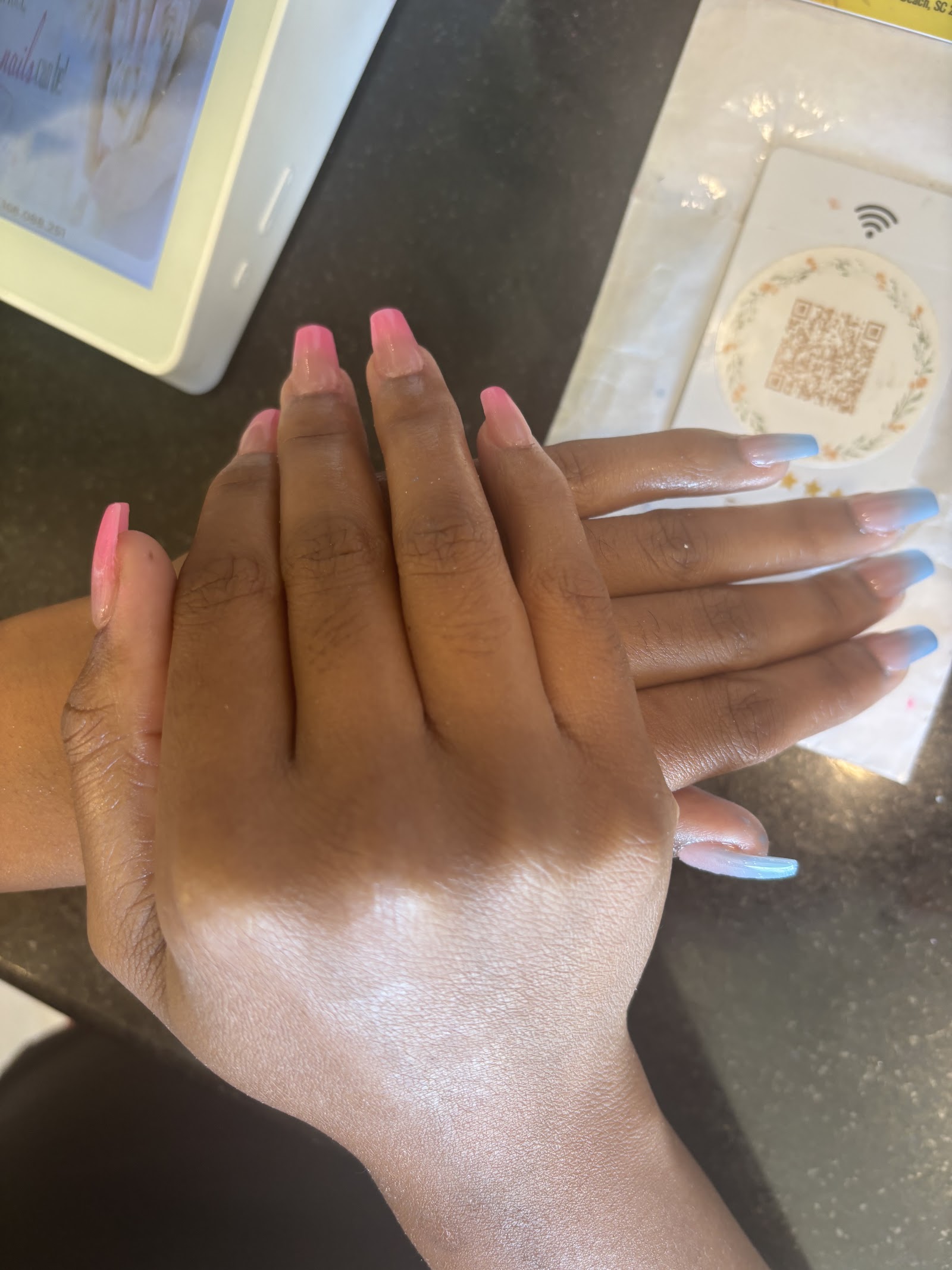 NAIL LOUNGE nail photo 2